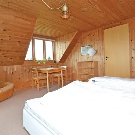 23 Hébergement de vacances *